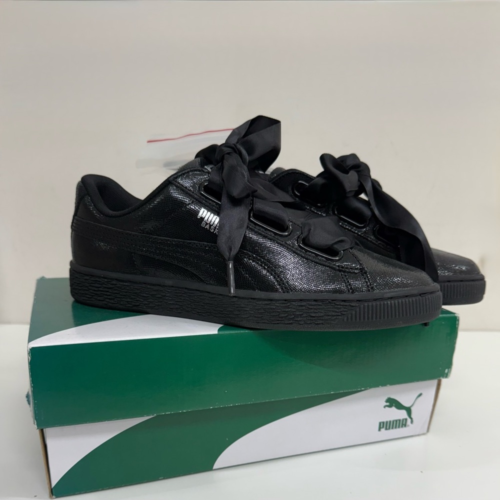 NWT PUMA Basket Heart NS Wn’s